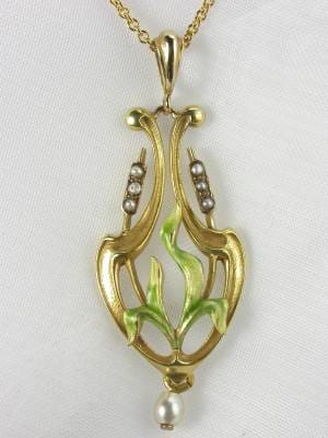 Art Nouveau jewelry period. Spanning from roughly 1890 to 1919, this movement was a breath of fresh air