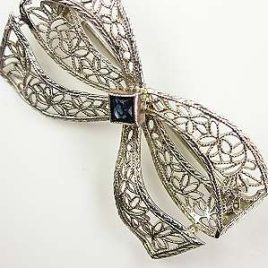 Vintage Bow Brooch